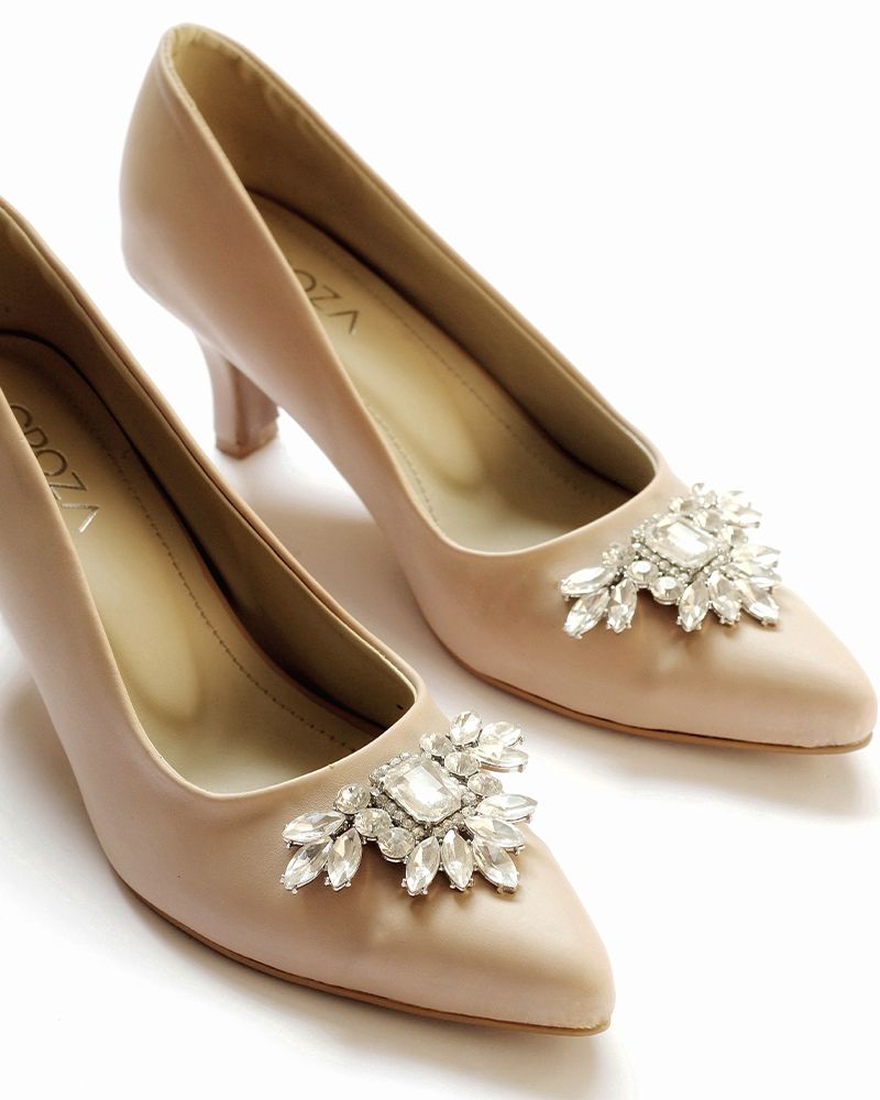 Peach court heels with brooch
