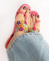 Pink Floral Embroidered Kohlapuris